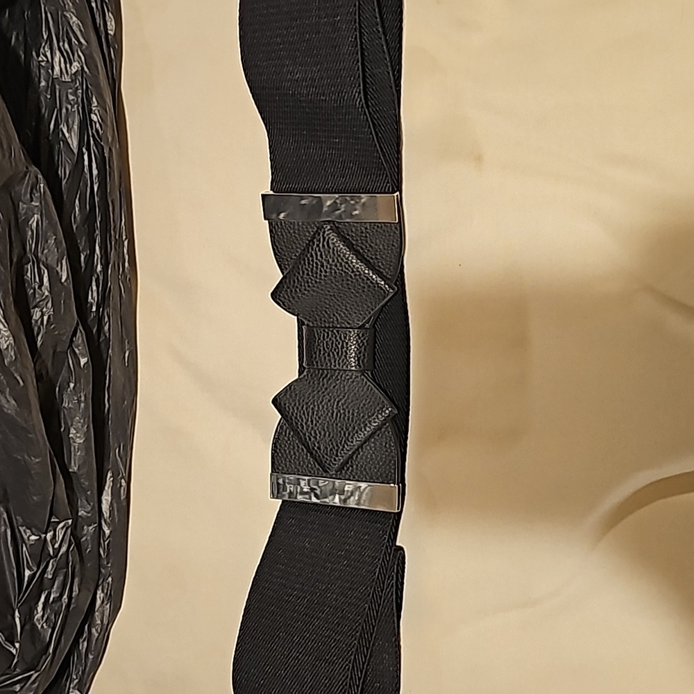 Torrid Bow Metal Side Waist Belt
